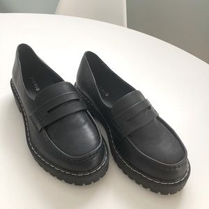 NWOT ✨ Brand new Torrid black platform shoes ✨ Size 8.5 but fit more like 9.5-10